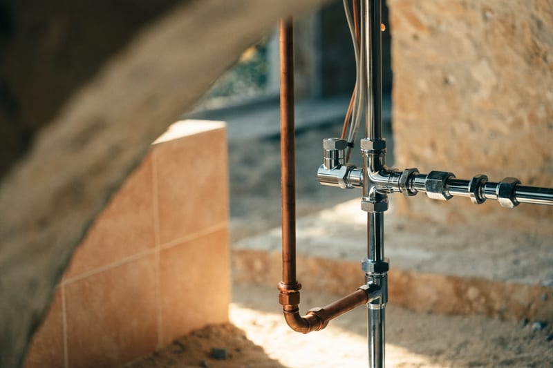 Sanitärinstallation mit modernen Armaturen auf Mallorca