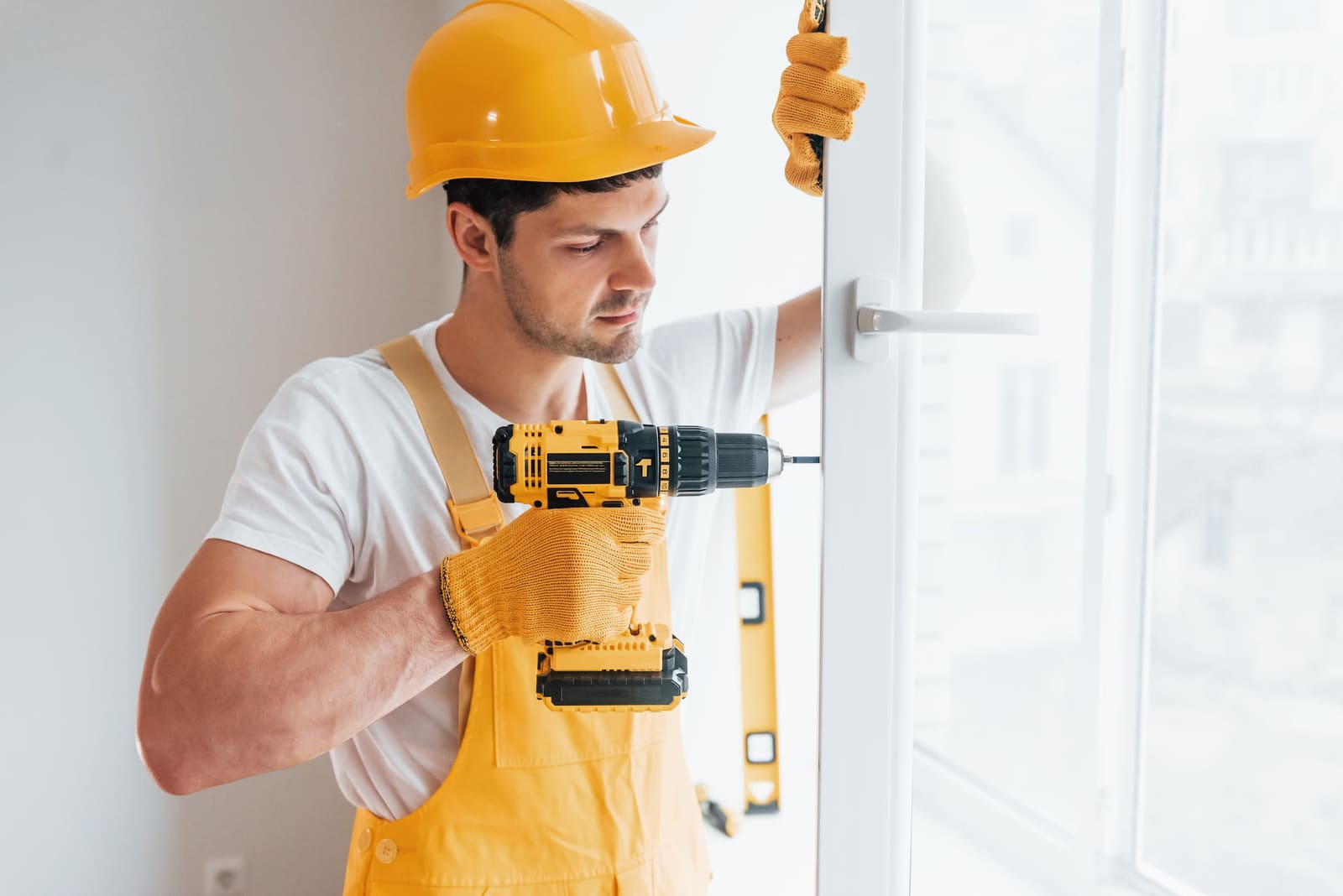 Fenstermontage auf Mallorca: Tipps, Materialien und die Wahl des richtigen Handwerkers